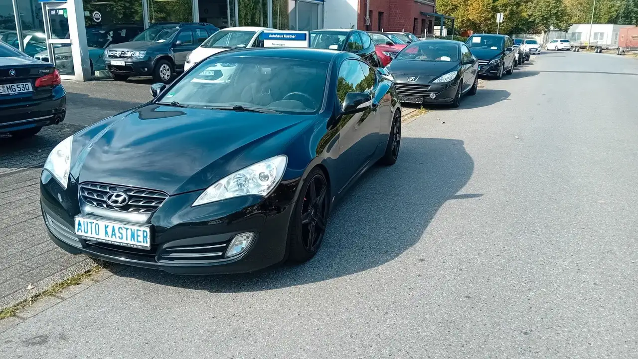 Hyundai Genesis Coupe 2,0T "Sportlicher Look,Klima,..." — photo 1 of 15