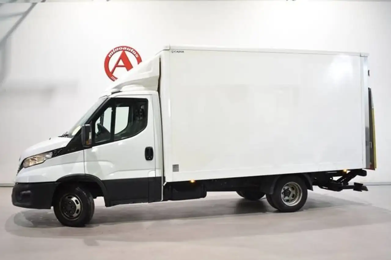 Iveco Daily CHASIS CABINA DOBLE RUEDA CARROZADO PAQUETER — photo 1 of 24