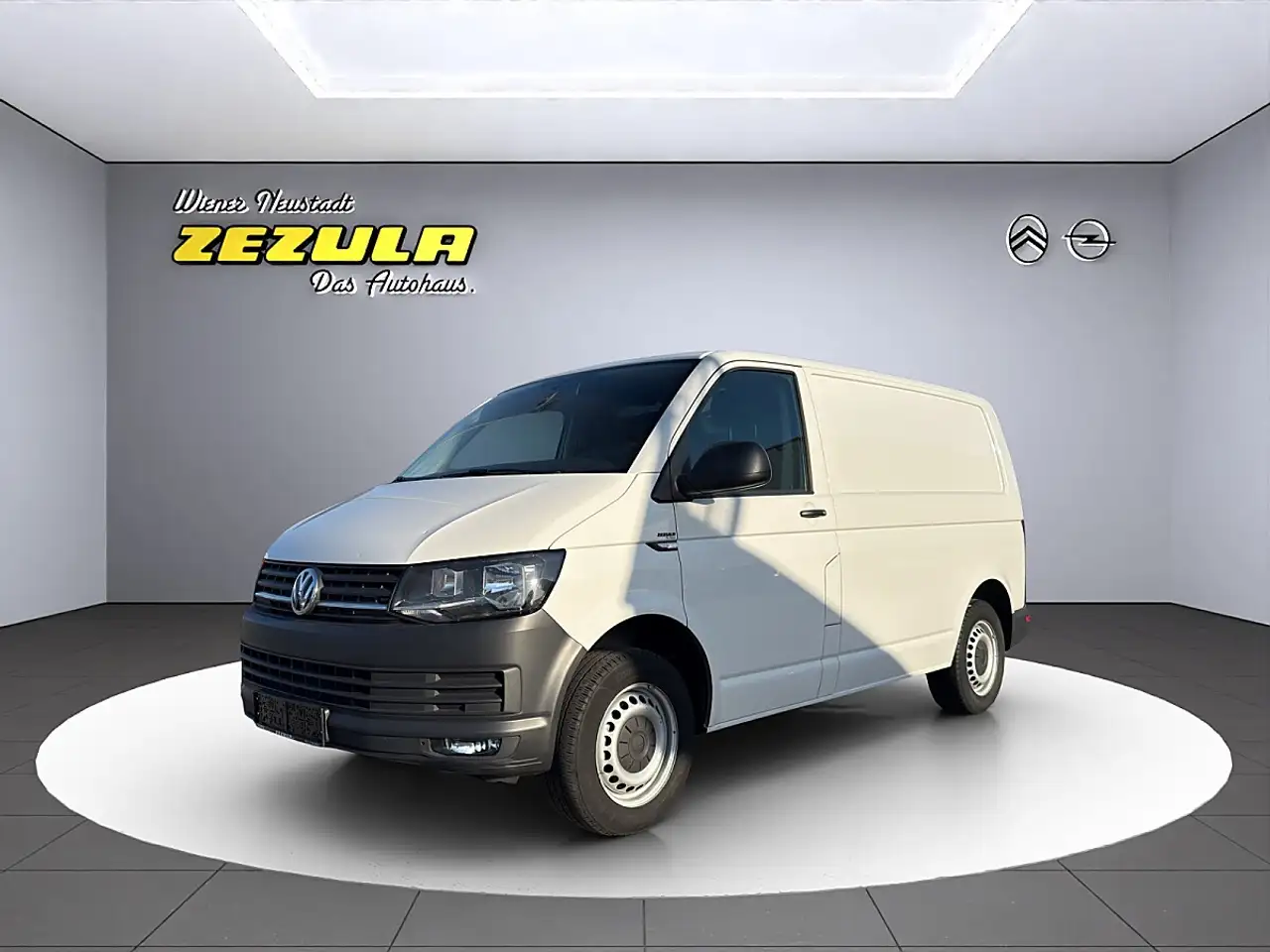 Volkswagen T6 Transporter T6 Kastenwagen KR 2,0 Entry TDI BMT — photo 1 of 18