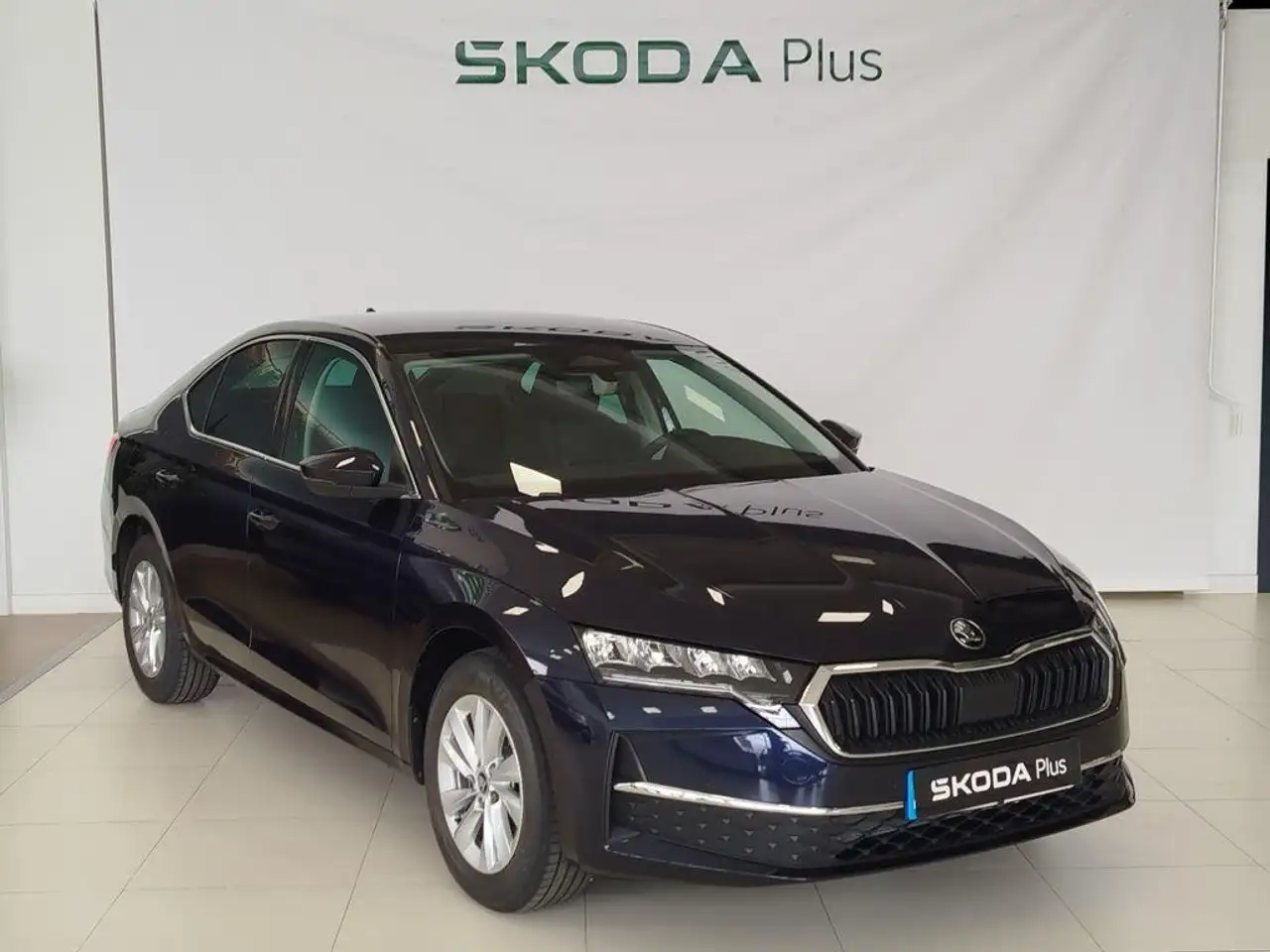 Skoda Octavia 1.5 TSI MHEV Selection DSG7 85kW — photo 1 of 15