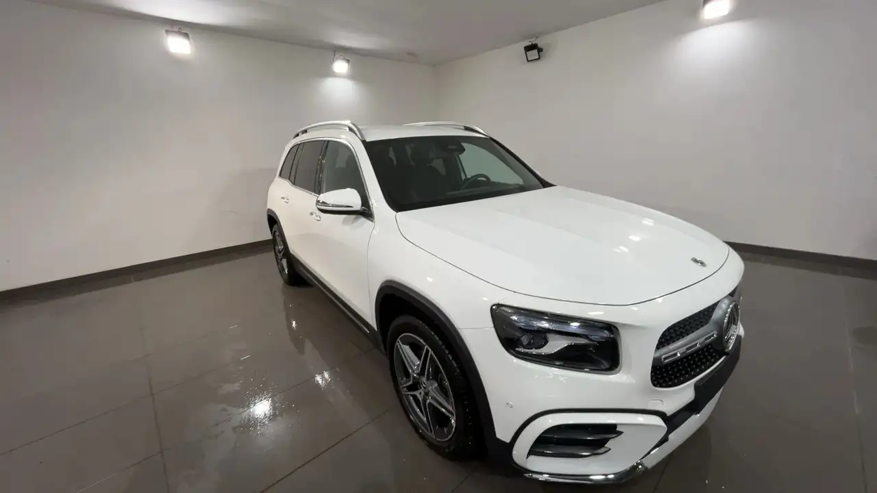 Mercedes-Benz GLB 200 GLB 200d AMG Line 150cv auto — photo 1 of 15