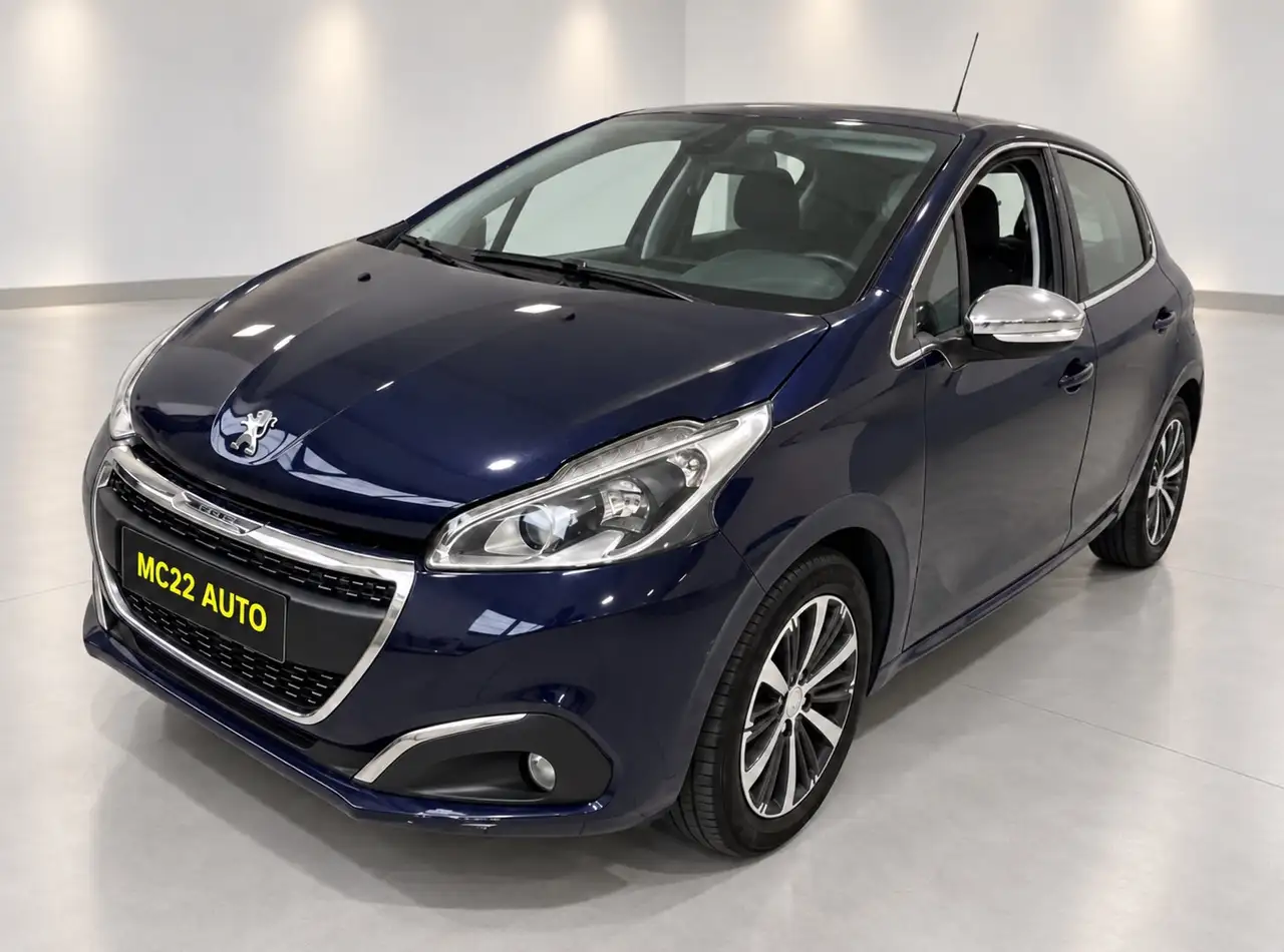 Peugeot 208 12 mesi di garanzia Euro 6b Tagliandata km certifi — photo 1 of 8