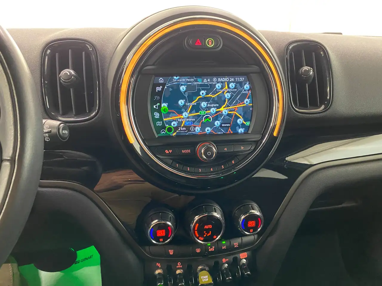 2019 MINI Cooper SE Countryman Mini Countryman 1.5 Hype all4 auto, photograph 11