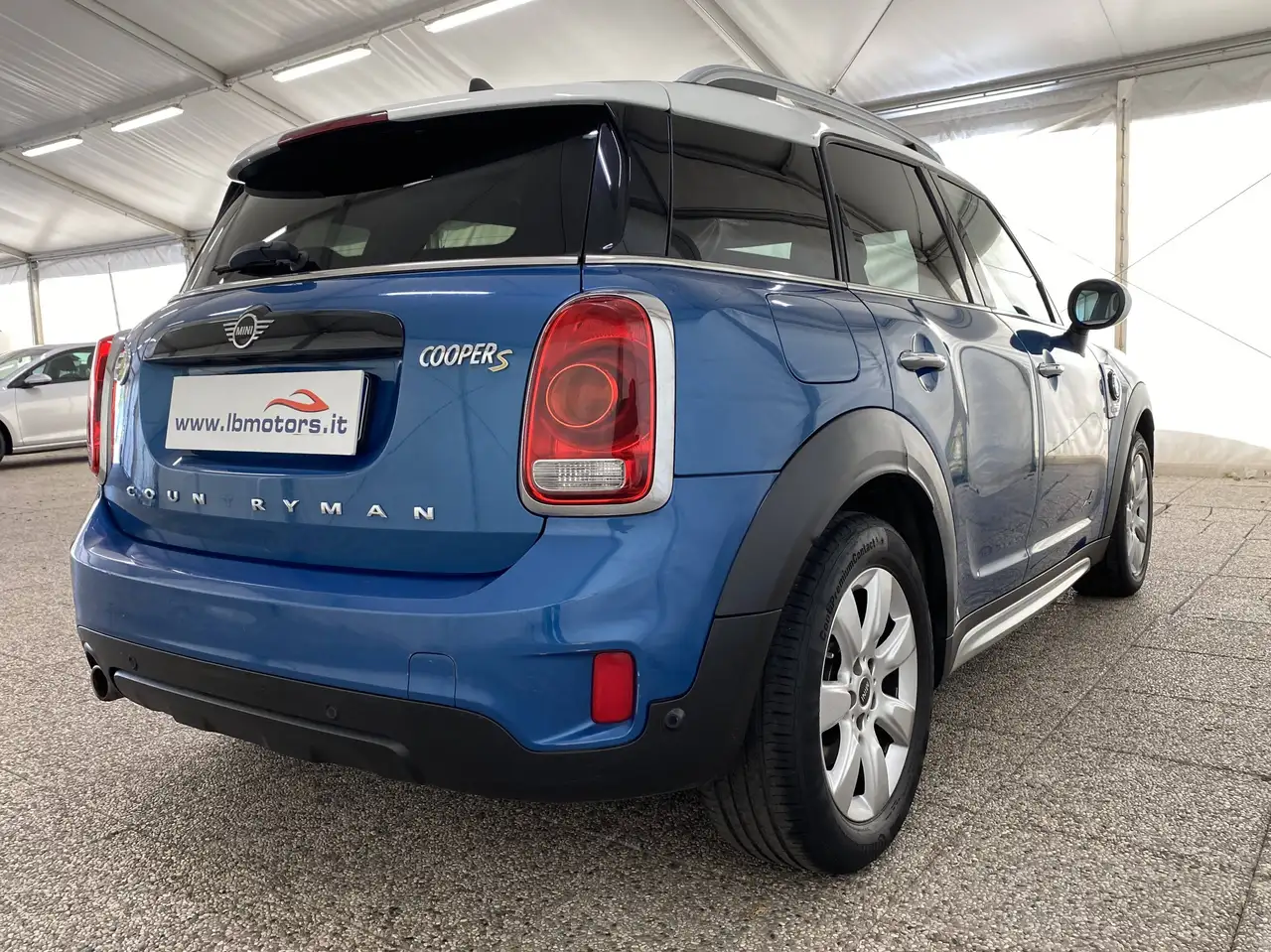 2019 MINI Cooper SE Countryman Mini Countryman 1.5 Hype all4 auto, photograph 6