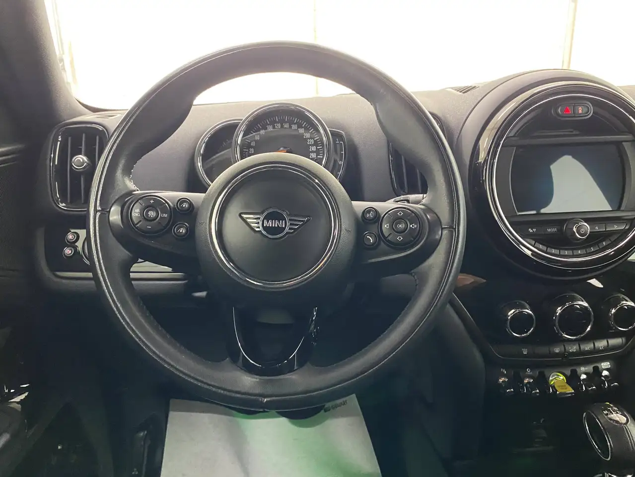 2019 MINI Cooper SE Countryman Mini Countryman 1.5 Hype all4 auto, photograph 7