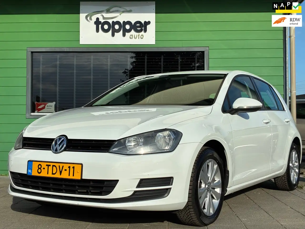 Volkswagen Golf 1.2 TSI Easyline|1e Eigenaar|Airco|Trekhaak|Dealer — photo 1 of 28