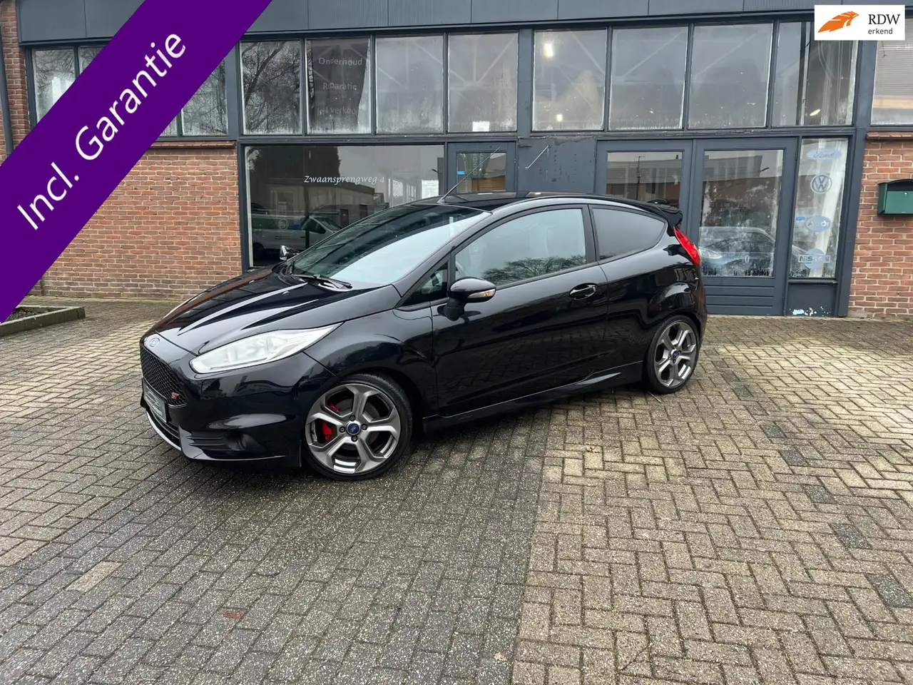 Ford Fiesta 1.6 ST2, Climate control, Sony audio, Navi — photo 1 of 27