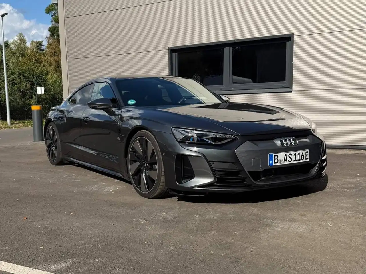 Audi e-tron GT e-tron GT quattro, Matrix-LED, B&O, Pano, Massage, Laser, 2.Hand, Allradlenkung — photo 1 of 13