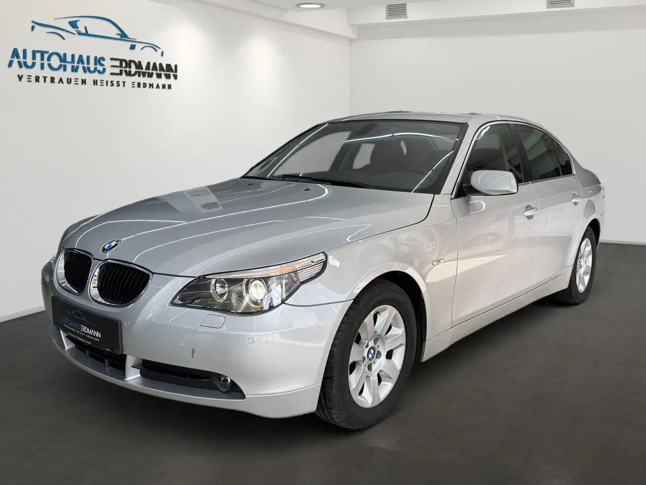 BMW 520 i*Klimaaut*el.GSHD*Xenon*Nav*PDC vo+hi*2.Hand — photo 1 of 26
