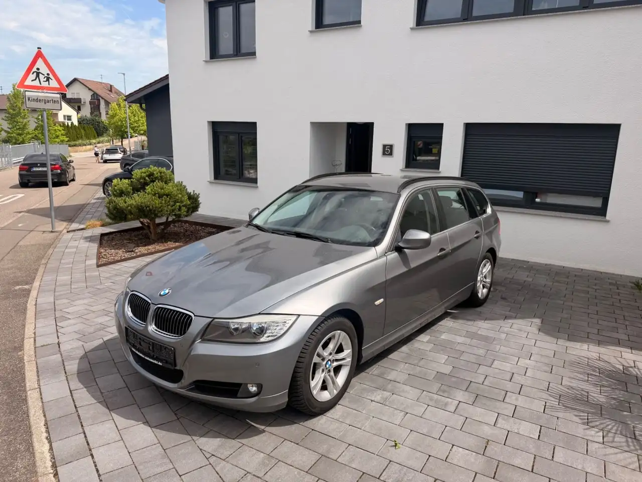 BMW 325 3 Touring 325i Schalter — photo 1 of 8