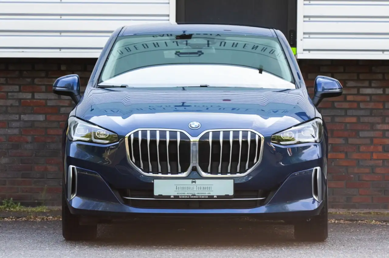 BMW 225 2 Active Tourer e xDrive Luxury Line — photo 1 of 23