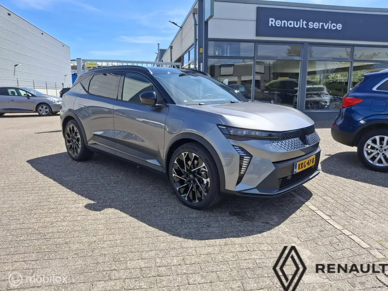 Renault Scenic E-Tech EV87 long range esprit Alpine — photo 1 of 16