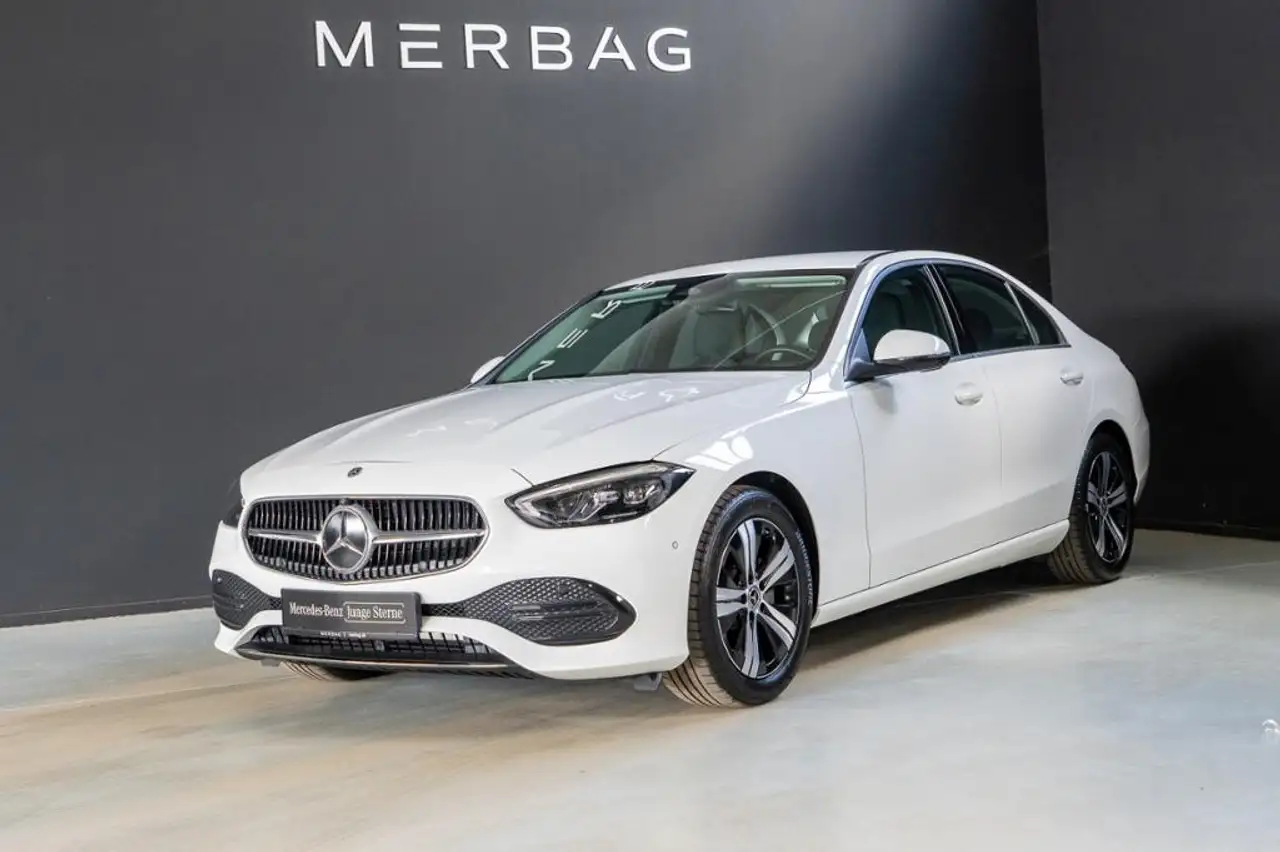 Mercedes-Benz C 180 Avantgarde LED Kamera 360° Memory Totwin — photo 1 of 14