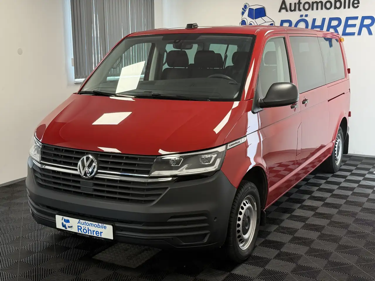 Volkswagen T6 Caravelle T6.1 2.0 TDI lang 9-Sitze Standh. — photo 1 of 28