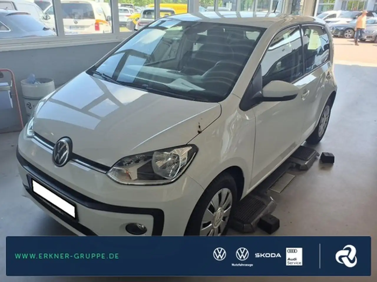 Volkswagen up! 1.0 Basis+KAMERA+KLIMA+TEMPOMAT+DAB+++ — photo 1 of 8