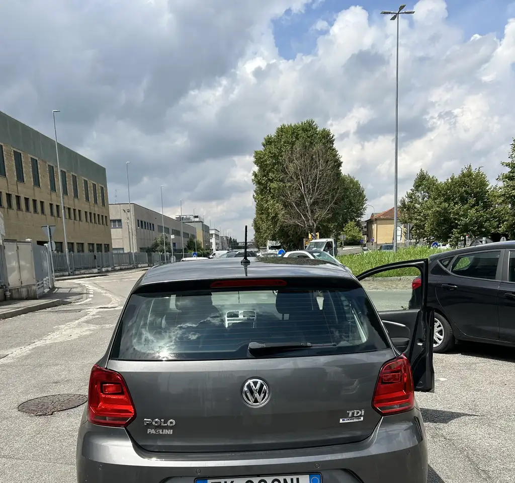 Volkswagen Polo Polo V 20145p 1.4 tdi bm Highline 90cv — photo 1 of 10