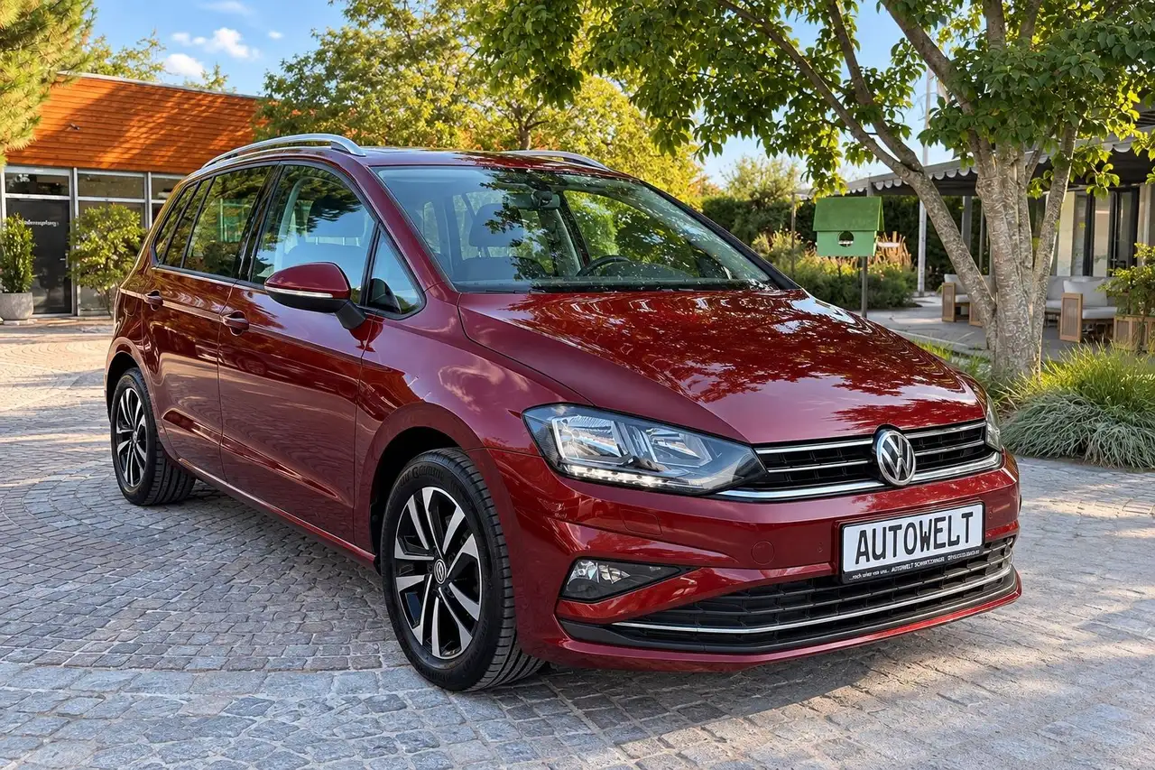 Volkswagen Golf Sportsvan VII United ACC/Navi/Kamera/PDC — photo 1 of 13