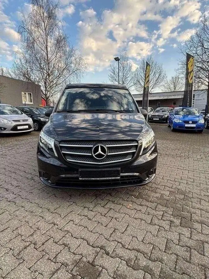 Mercedes-Benz Sonstige Others Others Others Others Others Others Others — photo 1 of 12