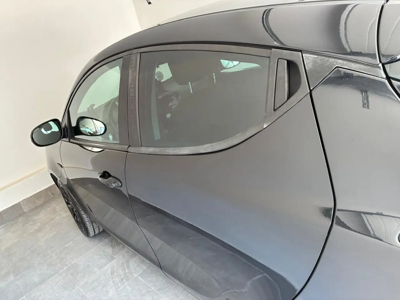Lancia Ypsilon Momo design — photo 1 of 6