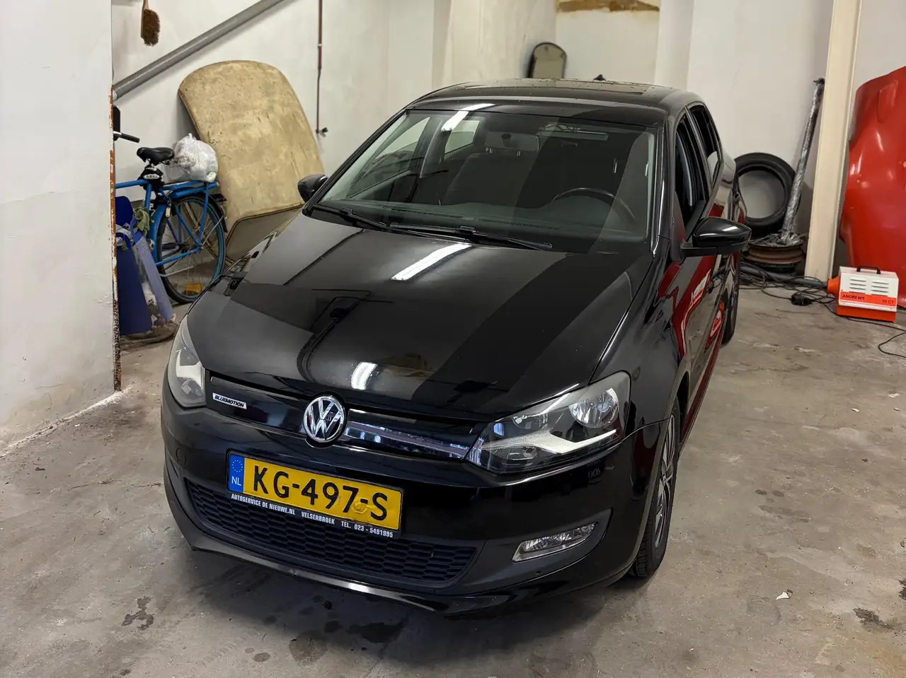 Volkswagen Polo Polo 1.0 BlueMotion — photo 1 of 9
