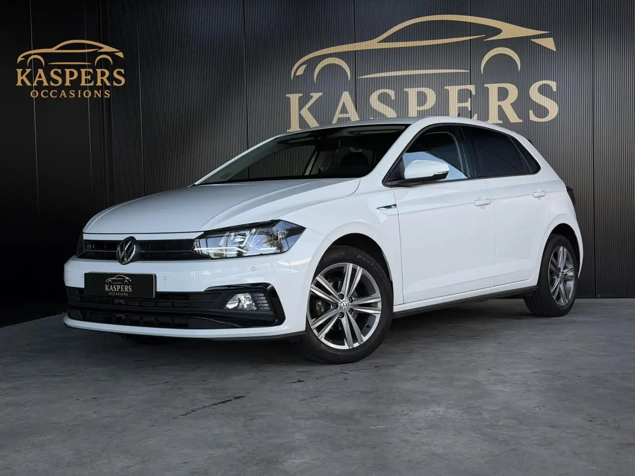 Volkswagen Polo 1.0 TSI Com R-Line |Clima|Carplay|ACC|PDC| — photo 1 of 37
