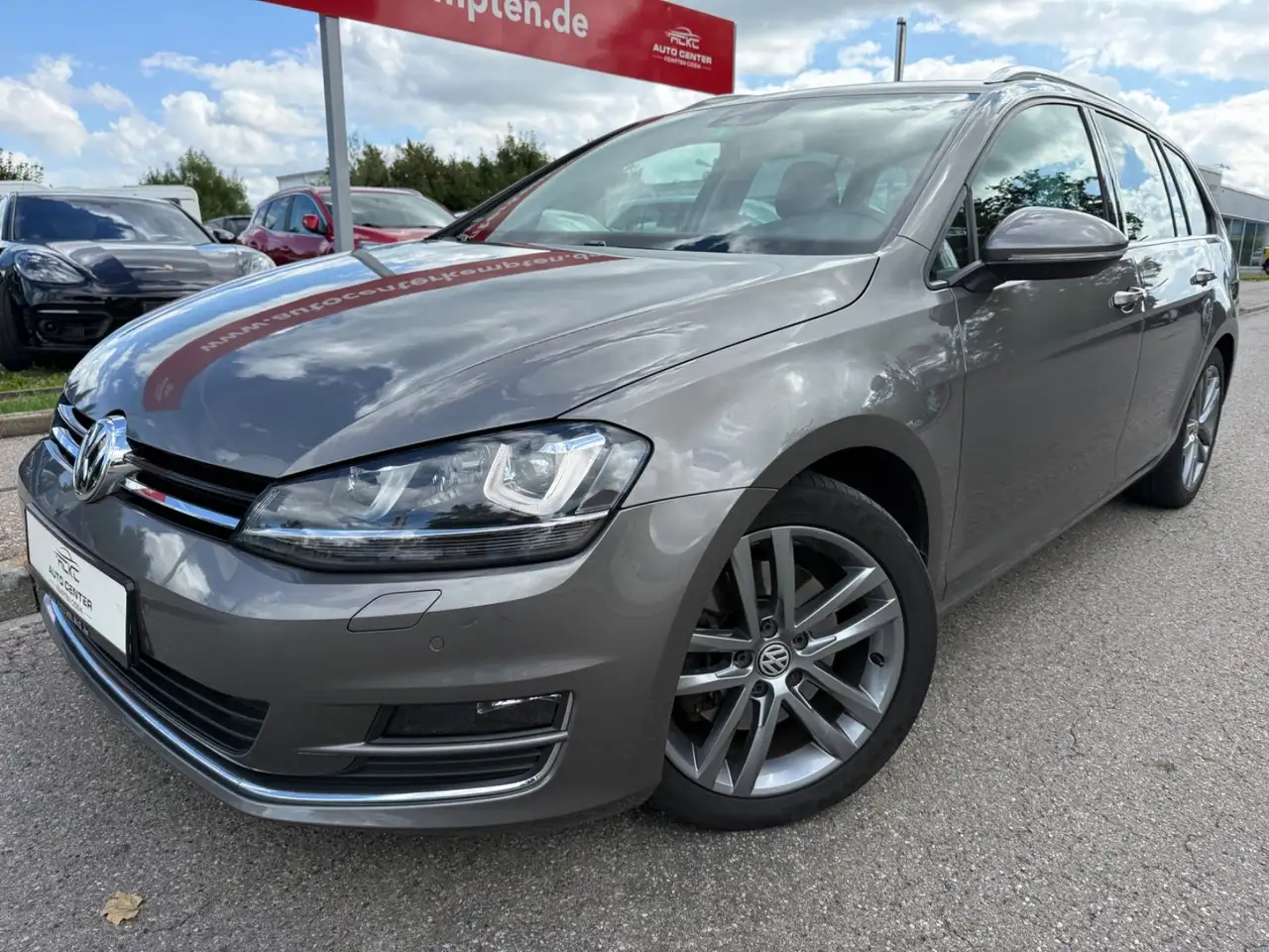 Volkswagen Golf VII Variant Highline BMT*NAVI*KAMERA — photo 1 of 16