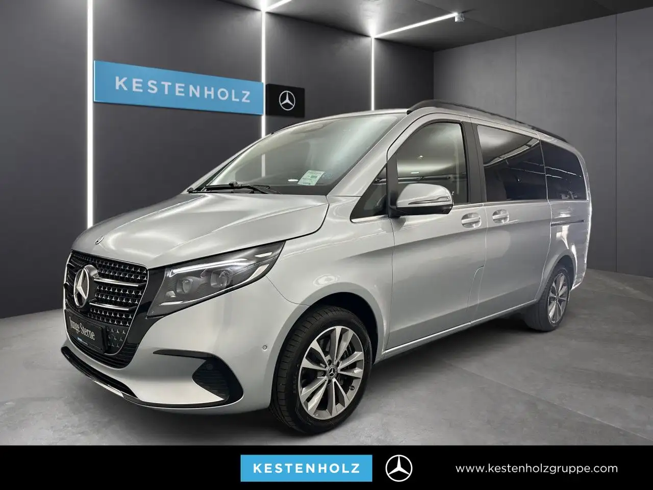 Mercedes-Benz V 300 d Avantgarde WideScreen 360° Pano Multibeam — photo 1 of 23