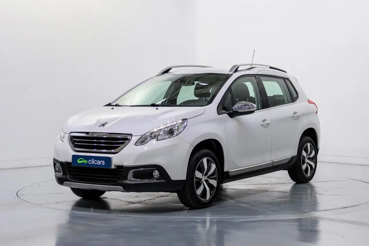 Peugeot 2008 1.2 PureTech S&S Allure EAT6 110 — photo 1 of 35
