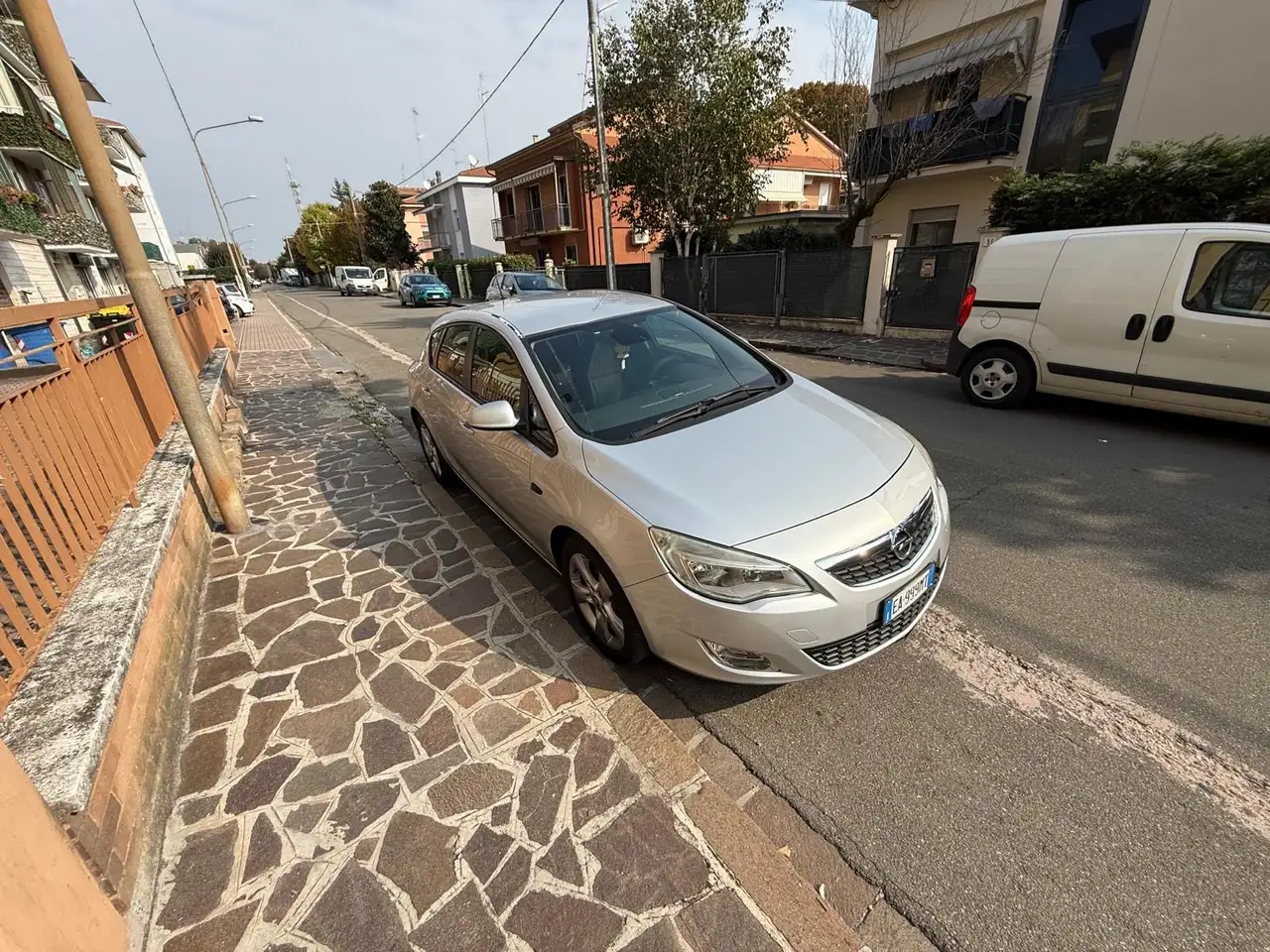 Opel Astra 5p 1.7 cdti Elective 110cv — photo 1 of 7