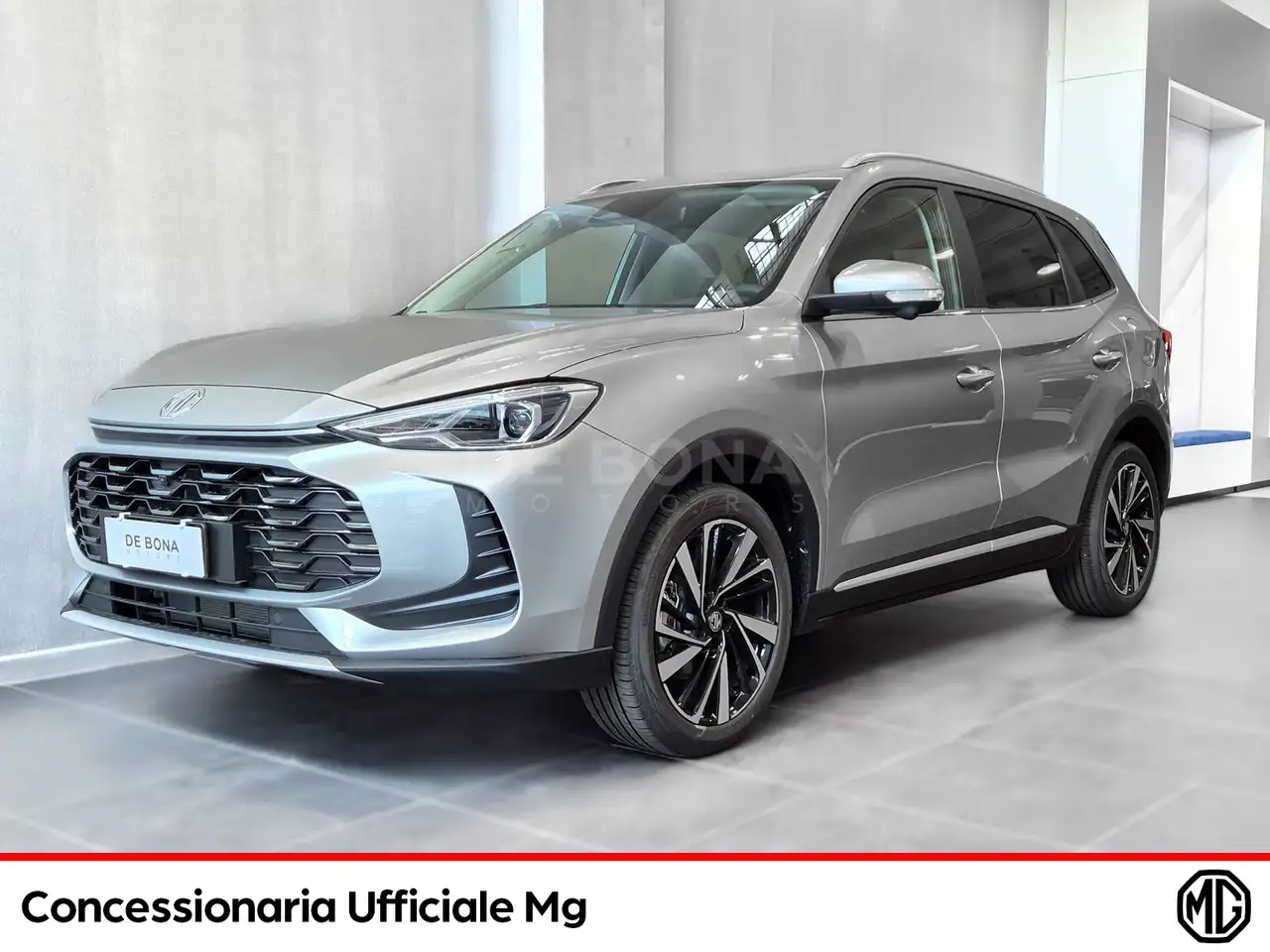 MG ZS 1.5 hybrid+ luxury auto — photo 1 of 17