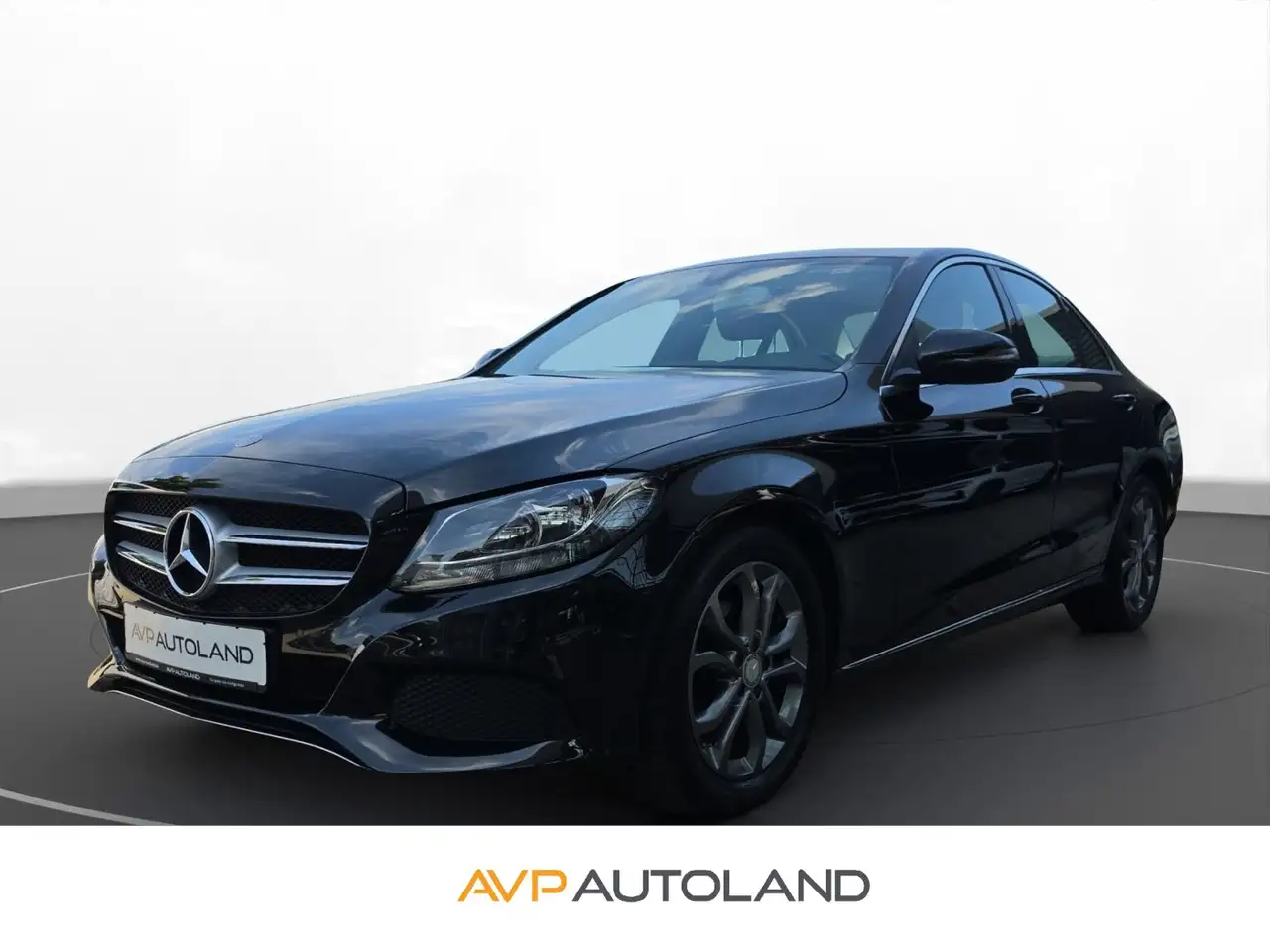Mercedes-Benz C 180 CGI — photo 1 of 15
