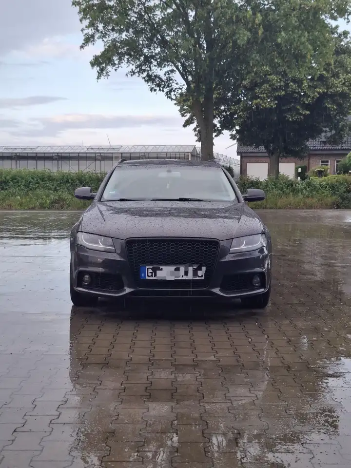 Audi A4 Avant 2.0 TDI DPF Attraction — photo 1 of 7