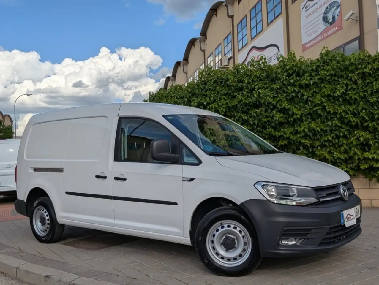 Volkswagen Caddy Furgón Maxi 2.0TDI 4M 90kW — photo 1 of 22