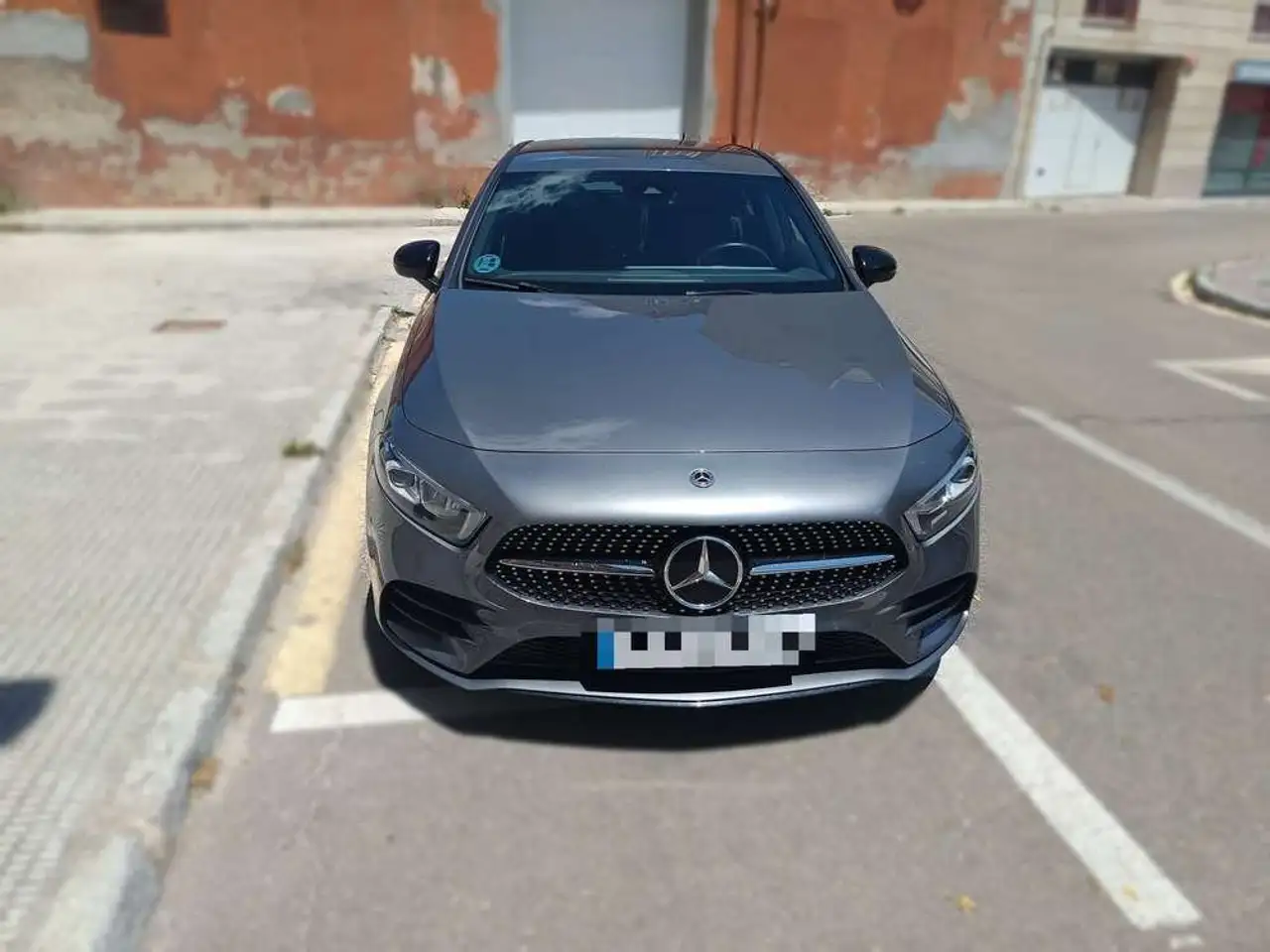 Mercedes-Benz A 200 d — photo 1 of 11