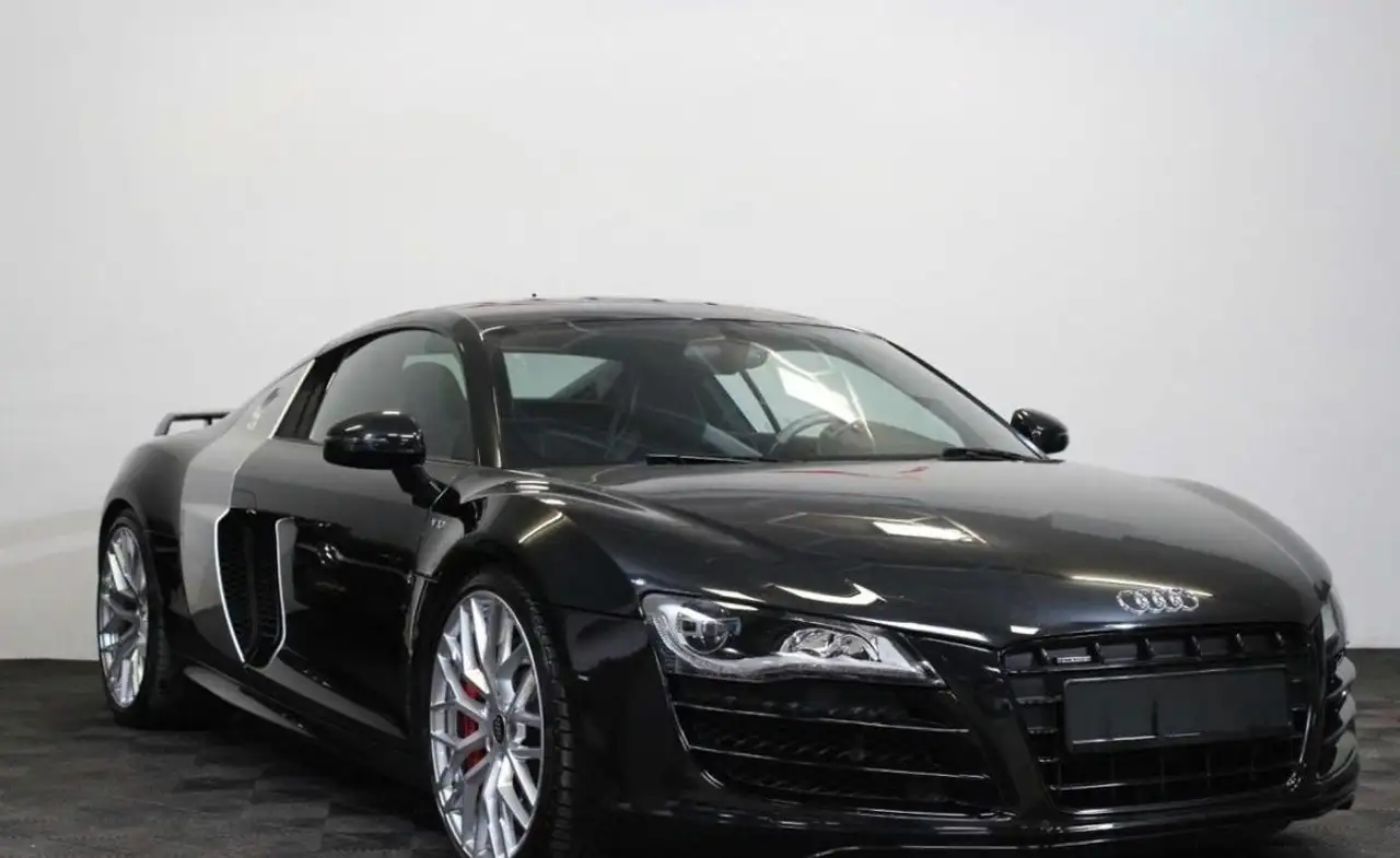 Audi R8 V10 5.2 FSI 525 Quattro — photo 1 of 20