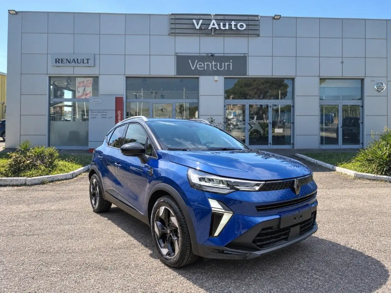Renault Captur GPL 100 CV Techno — photo 1 of 6