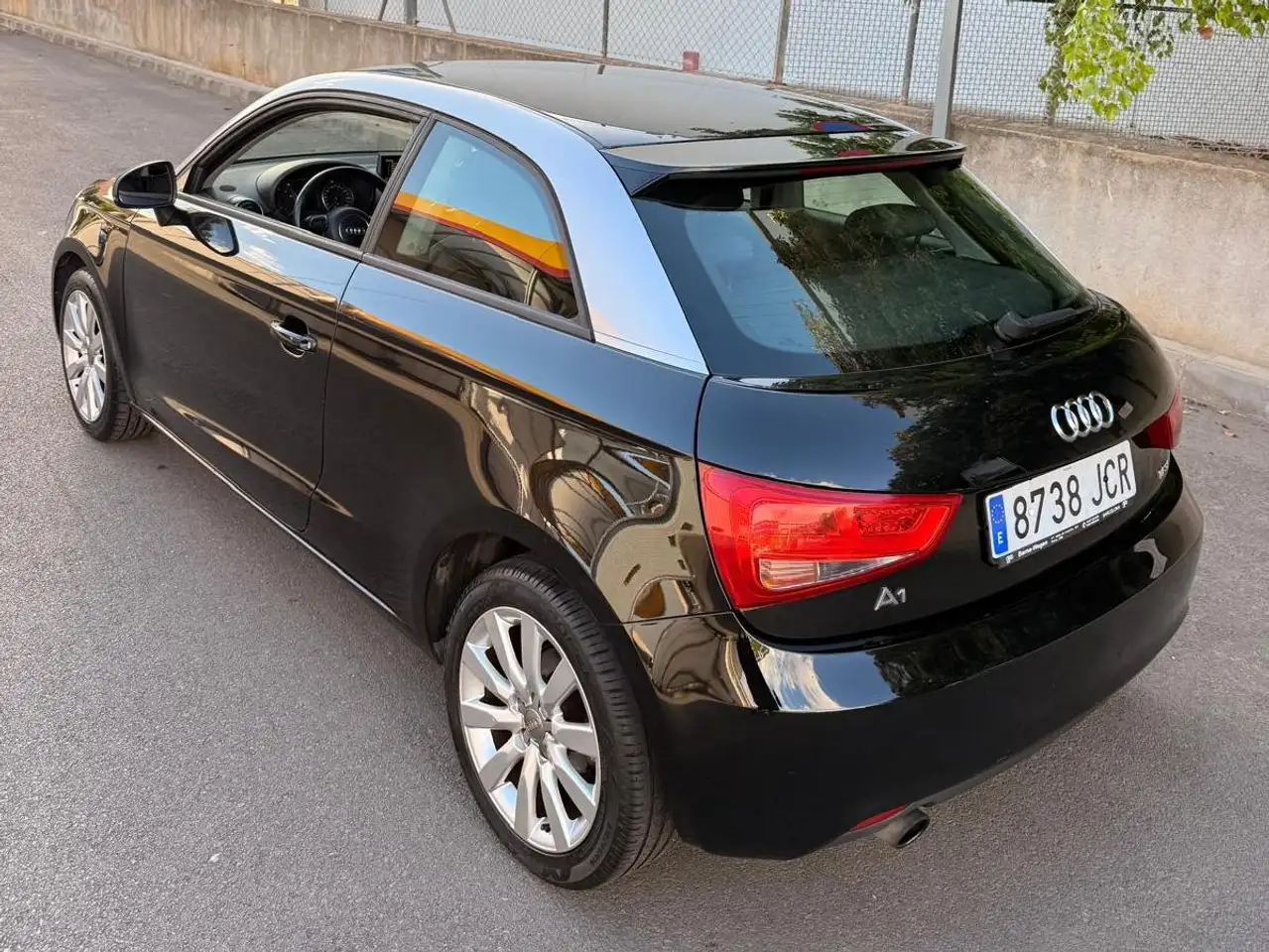 Audi A1 A1 1.2 TFSI Attracted Attracted — photo 1 of 12