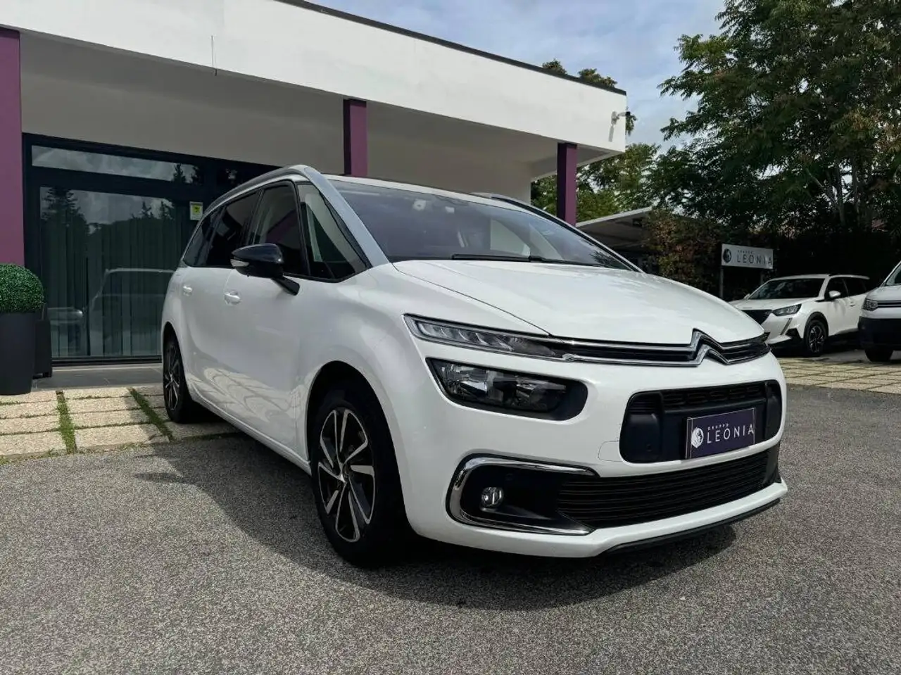 Citroen Grand C4 SpaceTourer 1.5 bluehdi Shine s&s 130cv eat8 7 posti — photo 1 of 15