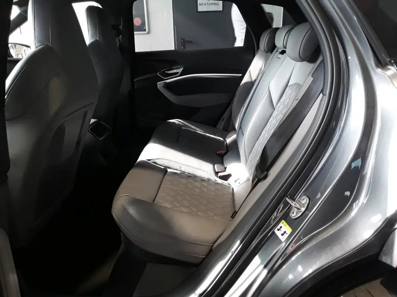 2022 Audi e-tron S BLACK 22Z/DIG-MTRX/ACC/HuD/360°/S-SITZE, photograph 10