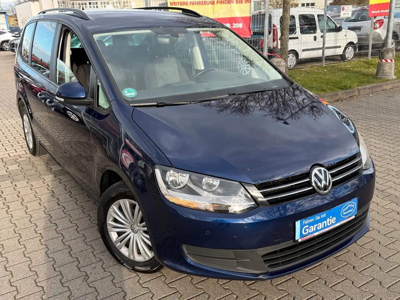 Volkswagen Sharan 2.0TDI DPF BMT.*GR.NAVI*7.SITZE*PDC*SHZ** — photo 1 of 40