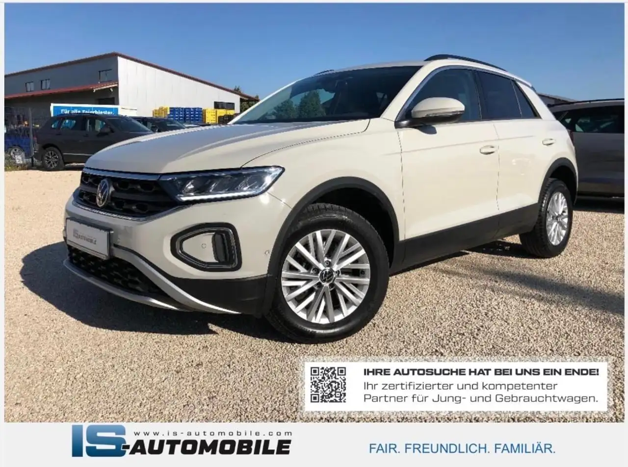 Volkswagen T-Roc Life,NAVI,LED,ACC,SHZ,RFK,PDC — photo 1 of 21