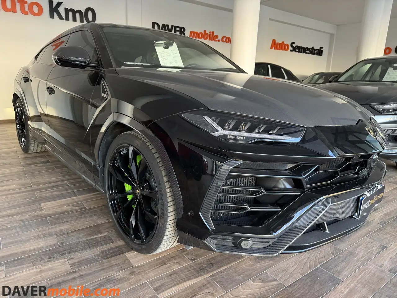 Lamborghini Urus 4.0 - CARBOCERAMICI - CARBON LOOK - CERCHIO 23' — photo 1 of 15