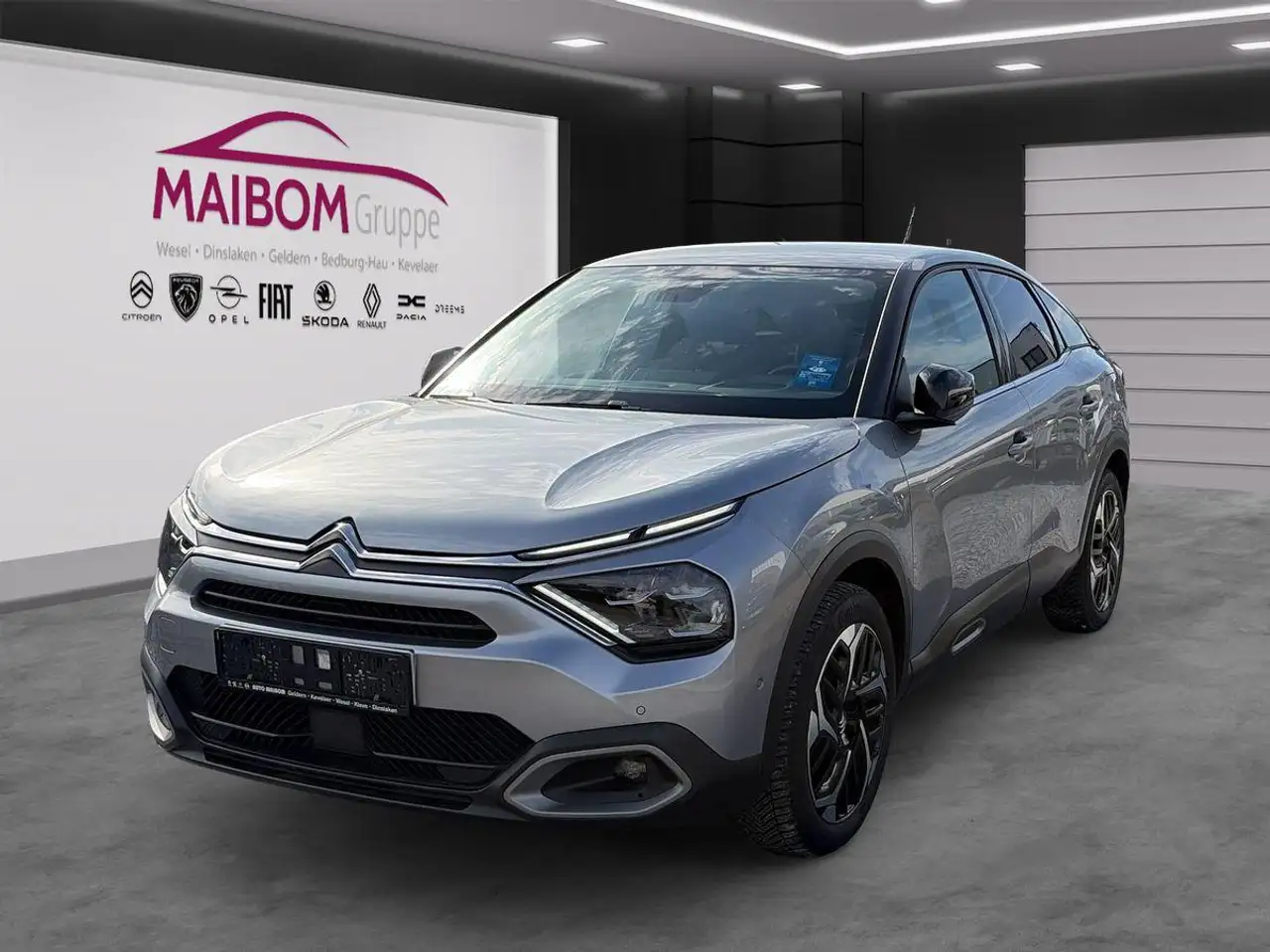 Citroen C4 Shine PureTech 130 EAT8 — photo 1 of 16