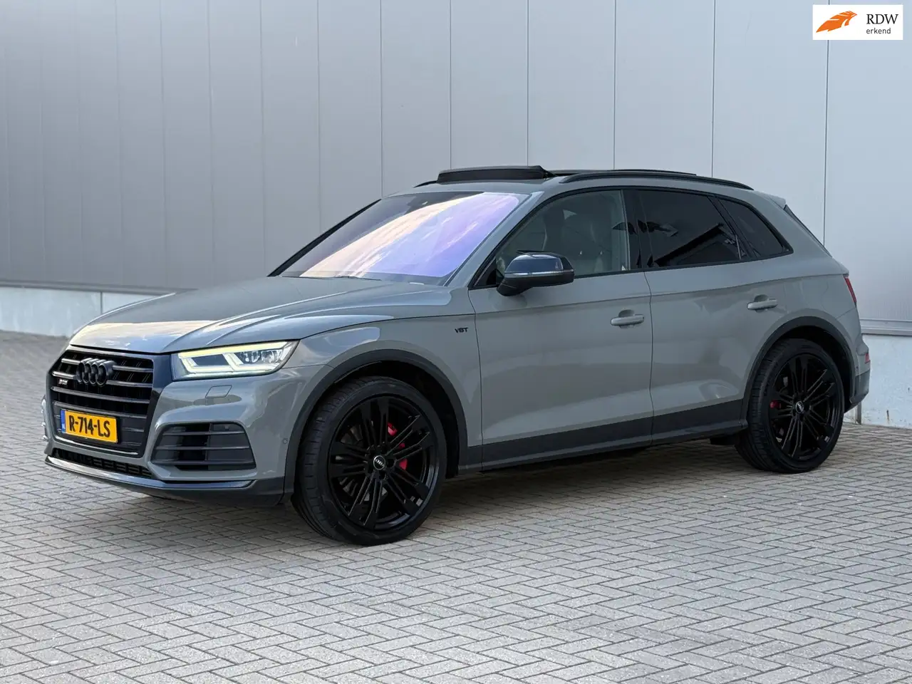 Audi SQ5 3.0 TFSI SQ5 quattro S Lin Line Plus PANO — photo 1 of 37