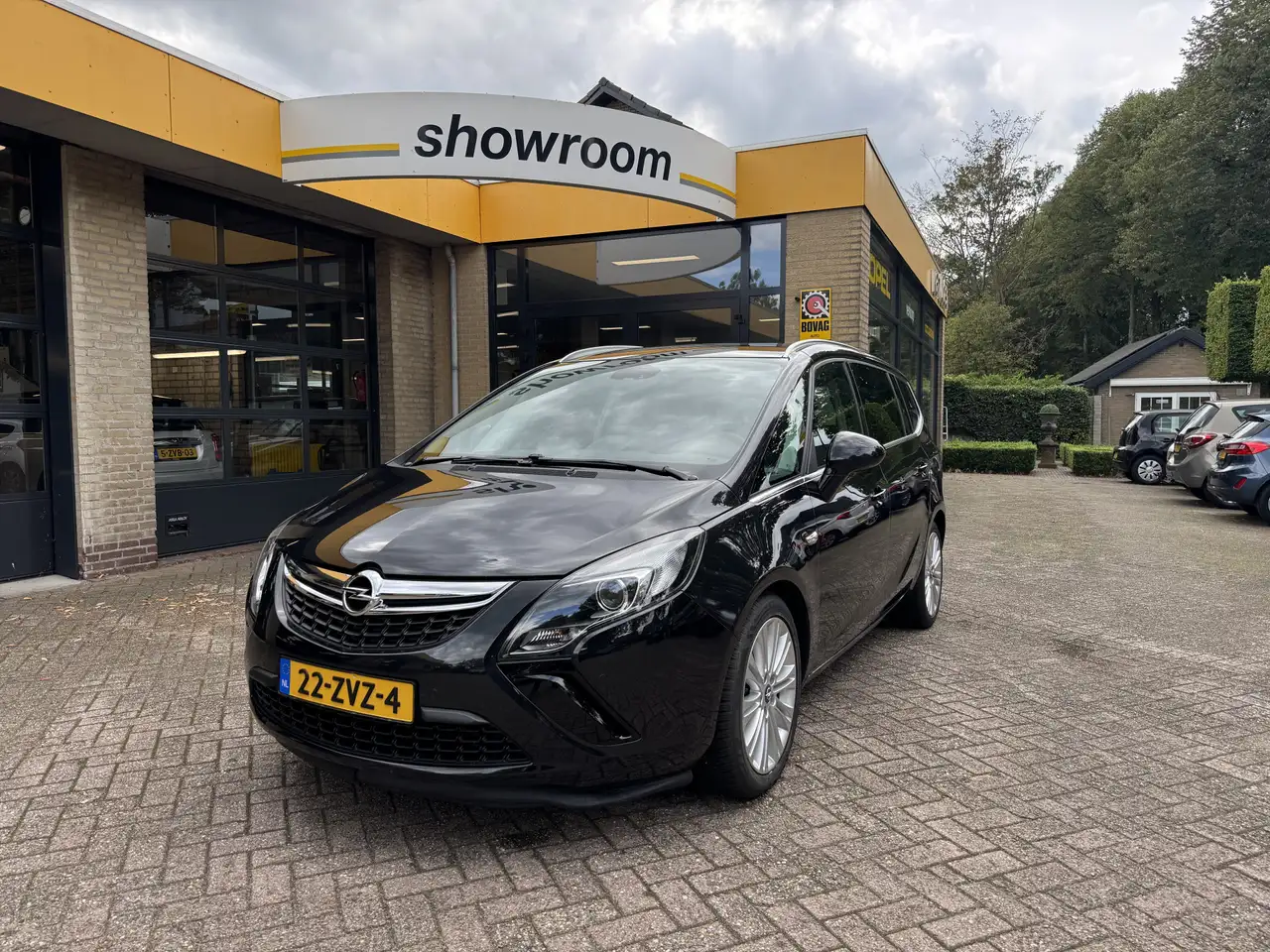 Opel Zafira Tourer 1.4 Business+ Climate Control Navi — photo 1 of 21