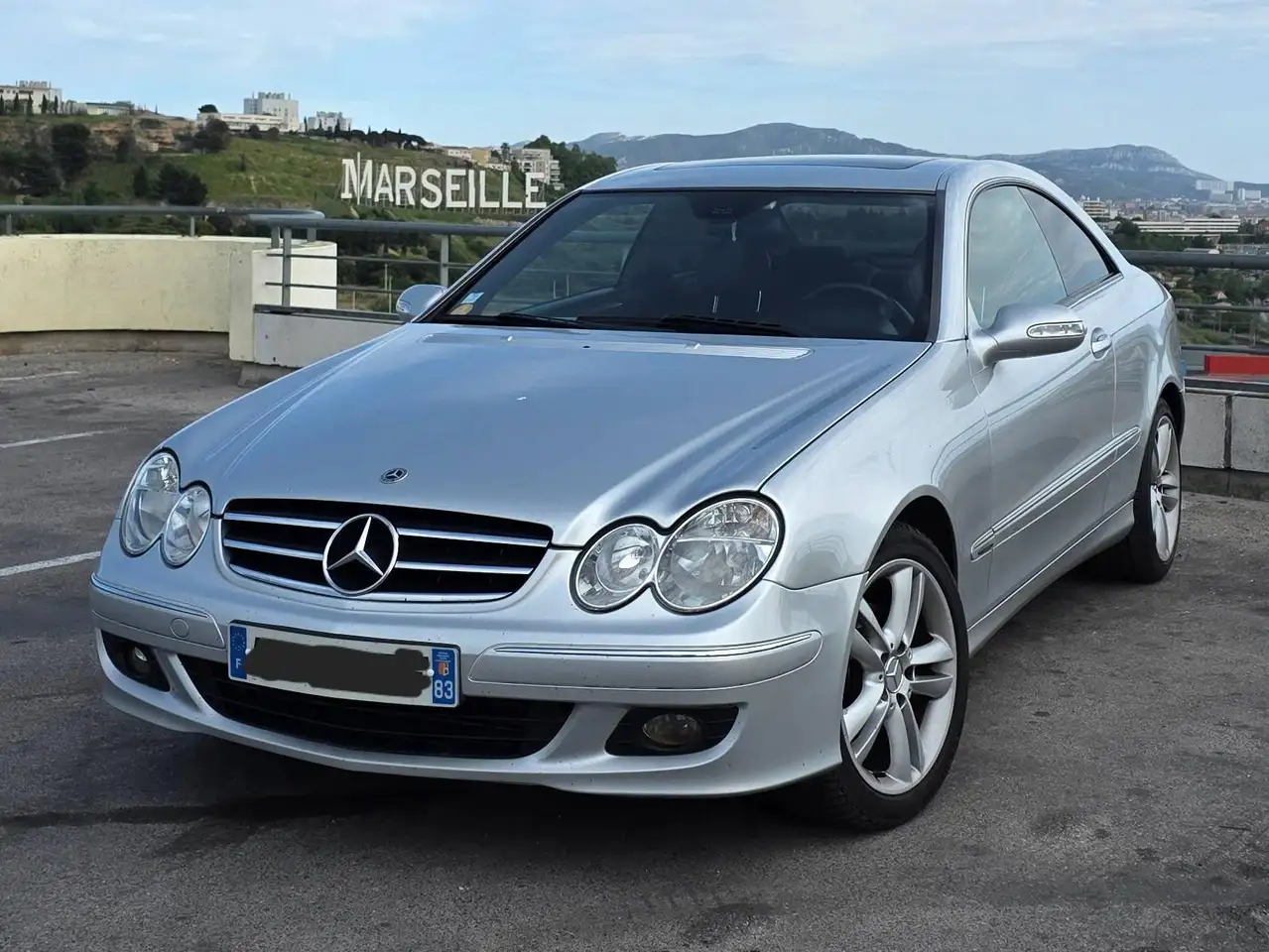 Mercedes-Benz CLK 220 CLK 220 CDI Avantgarde A — photo 1 of 7