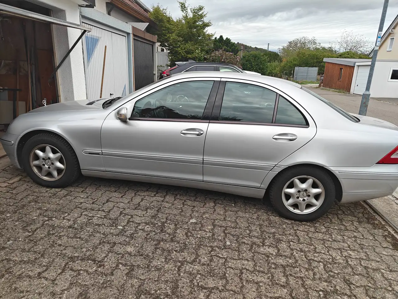 Mercedes-Benz C 220 C 220 CDI Elegance — photo 1 of 18