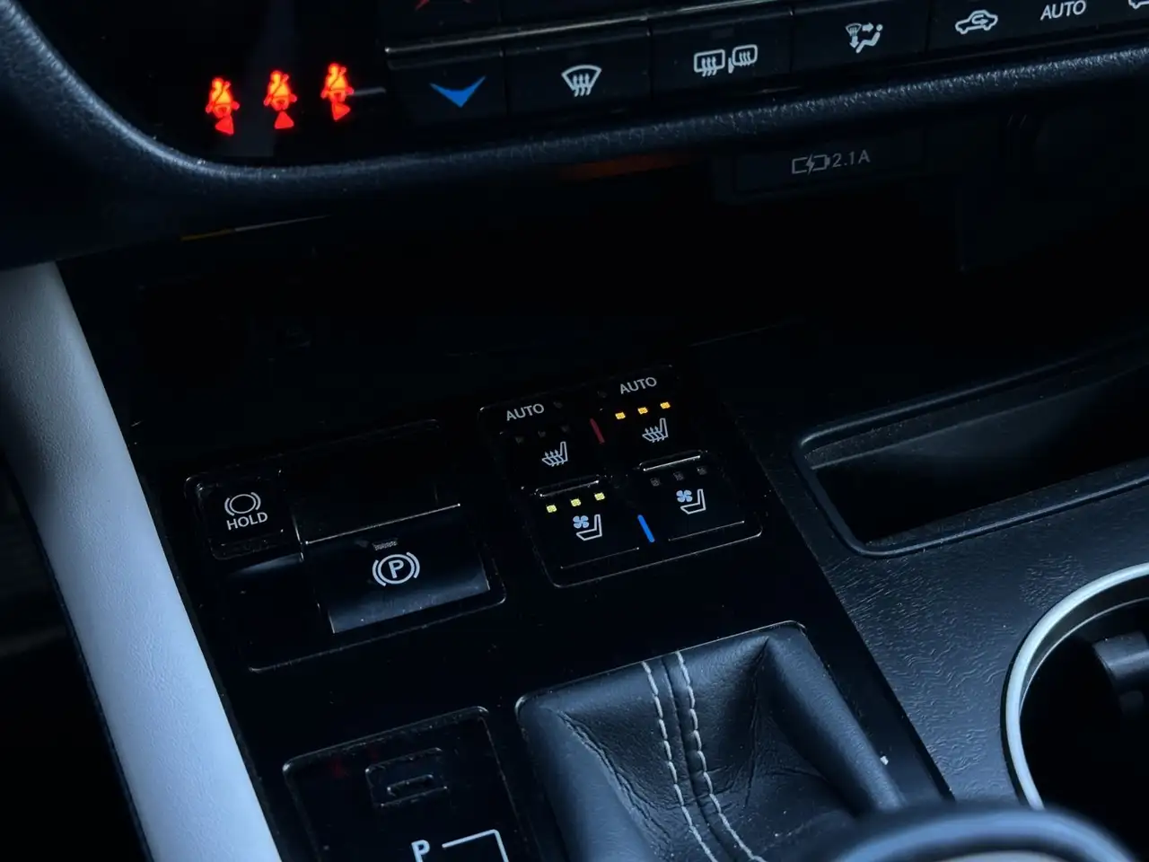 2022 Lexus RX 450h RX450°GARANTIE°HUD°ACC°ST-HT°VENT°MEM°KAM°, photograph 11