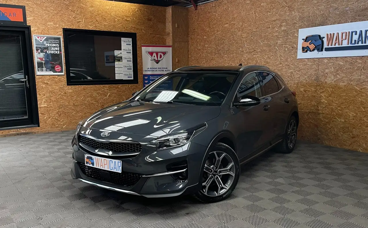 Kia XCeed 1.6crdi * Full options * Garantie de 1an à 3ans * Navi * Clim * Apple/Android * Sièges chauffants — photo 1 of 27