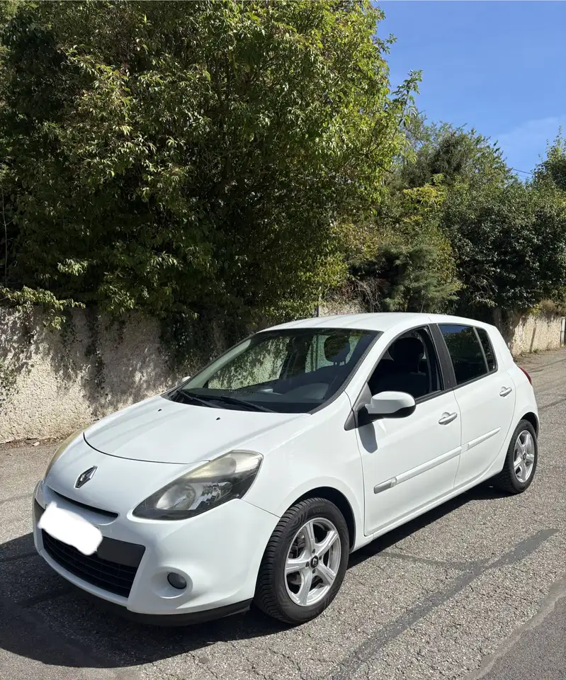 Renault Clio III dCi 90 eco2 Expression Clim 94g — photo 1 of 15